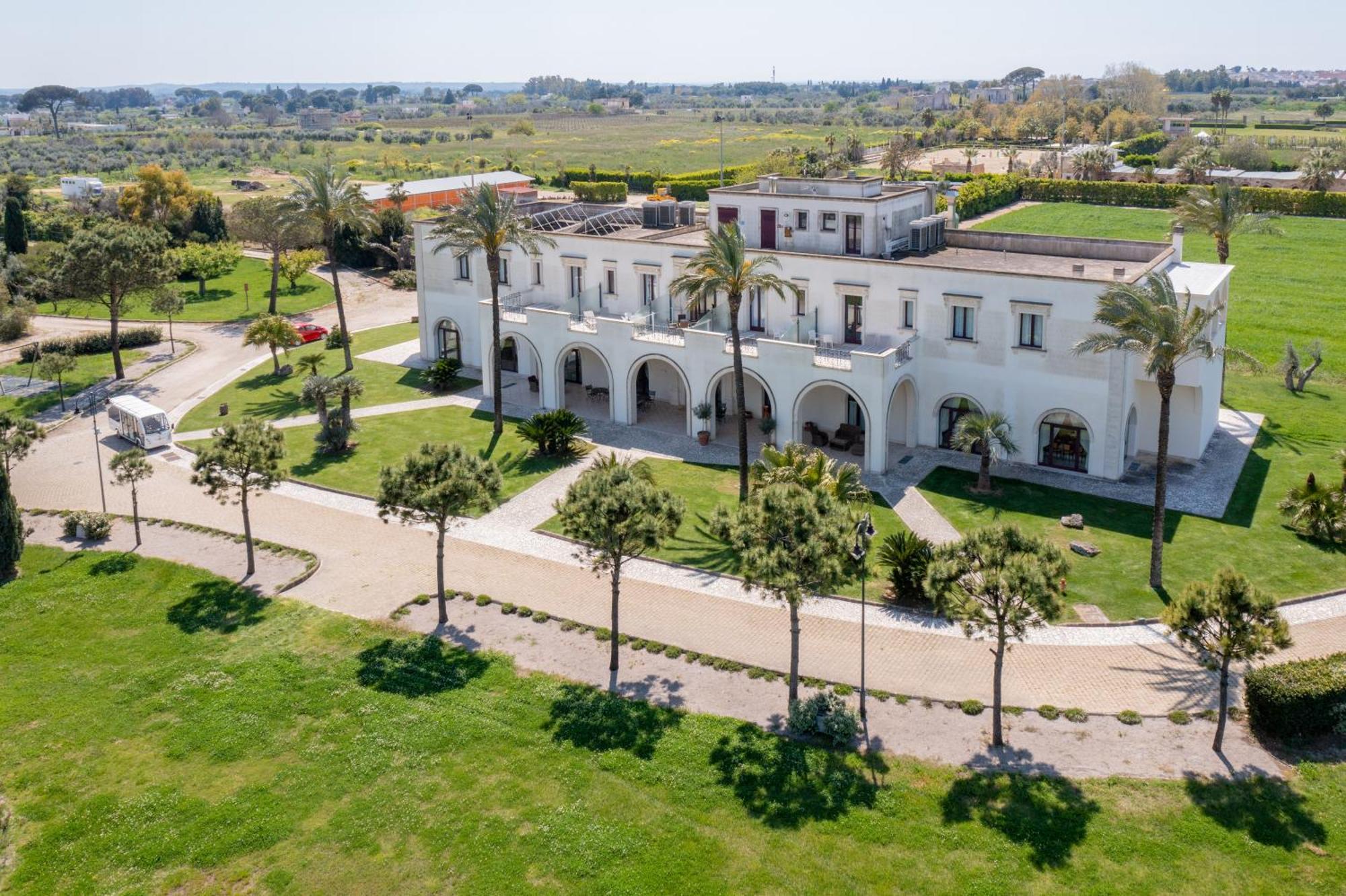 Hotiday Room Collection - Gallipoli Masseria Екстериор снимка